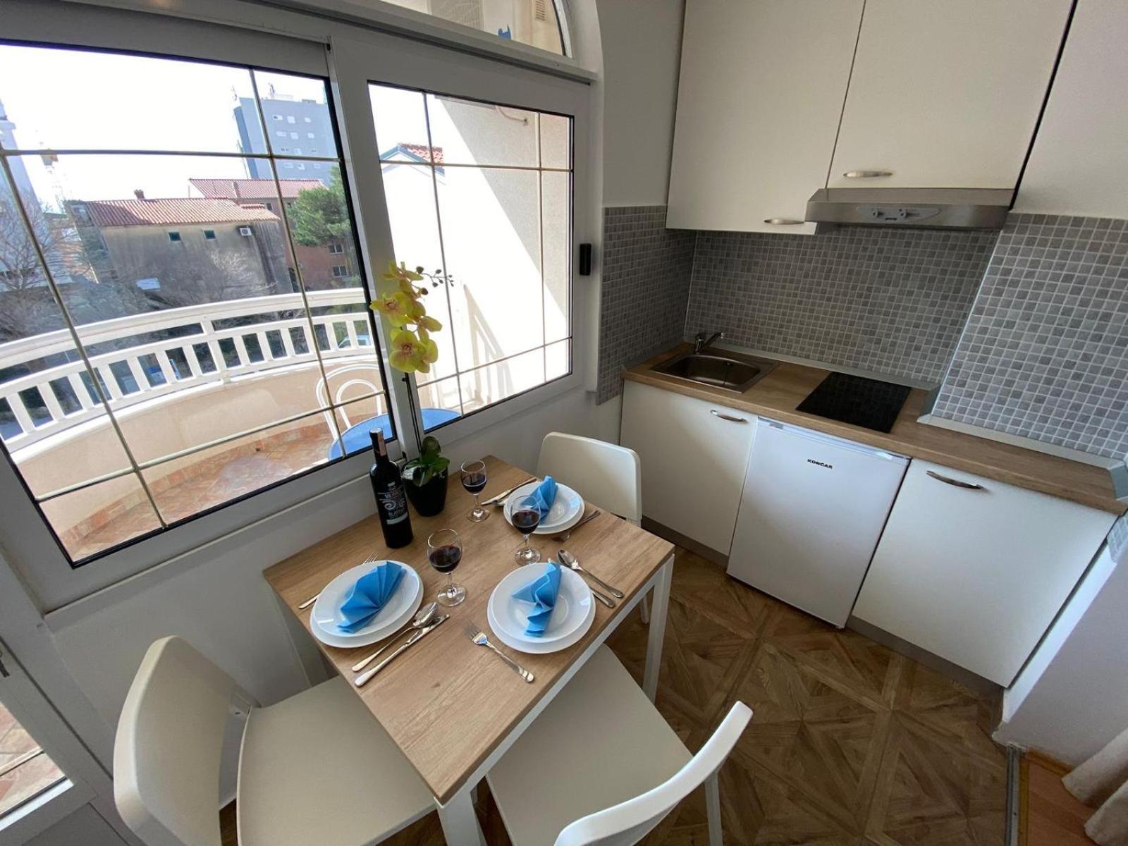 Apartments Kovac Makarska Oda fotoğraf