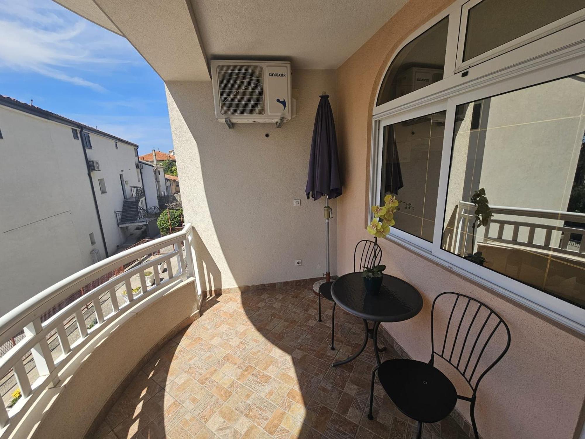Apartments Kovac Makarska Oda fotoğraf